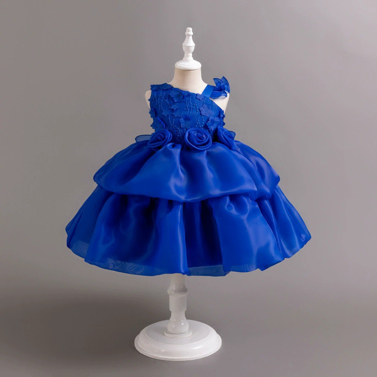 Enchant Your Little One with the Magical Daenerys Gown!