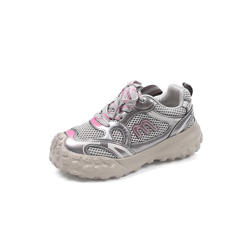 Step into Style: Classic Unisex Sneakers for Kids - Quality Meets Affordability